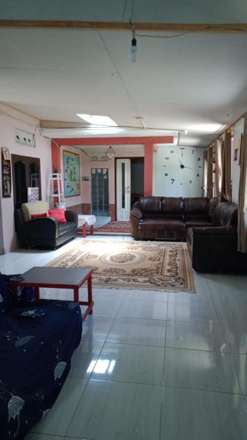 Belitung Backpacker Apartment Tanjung Pandan Exterior foto