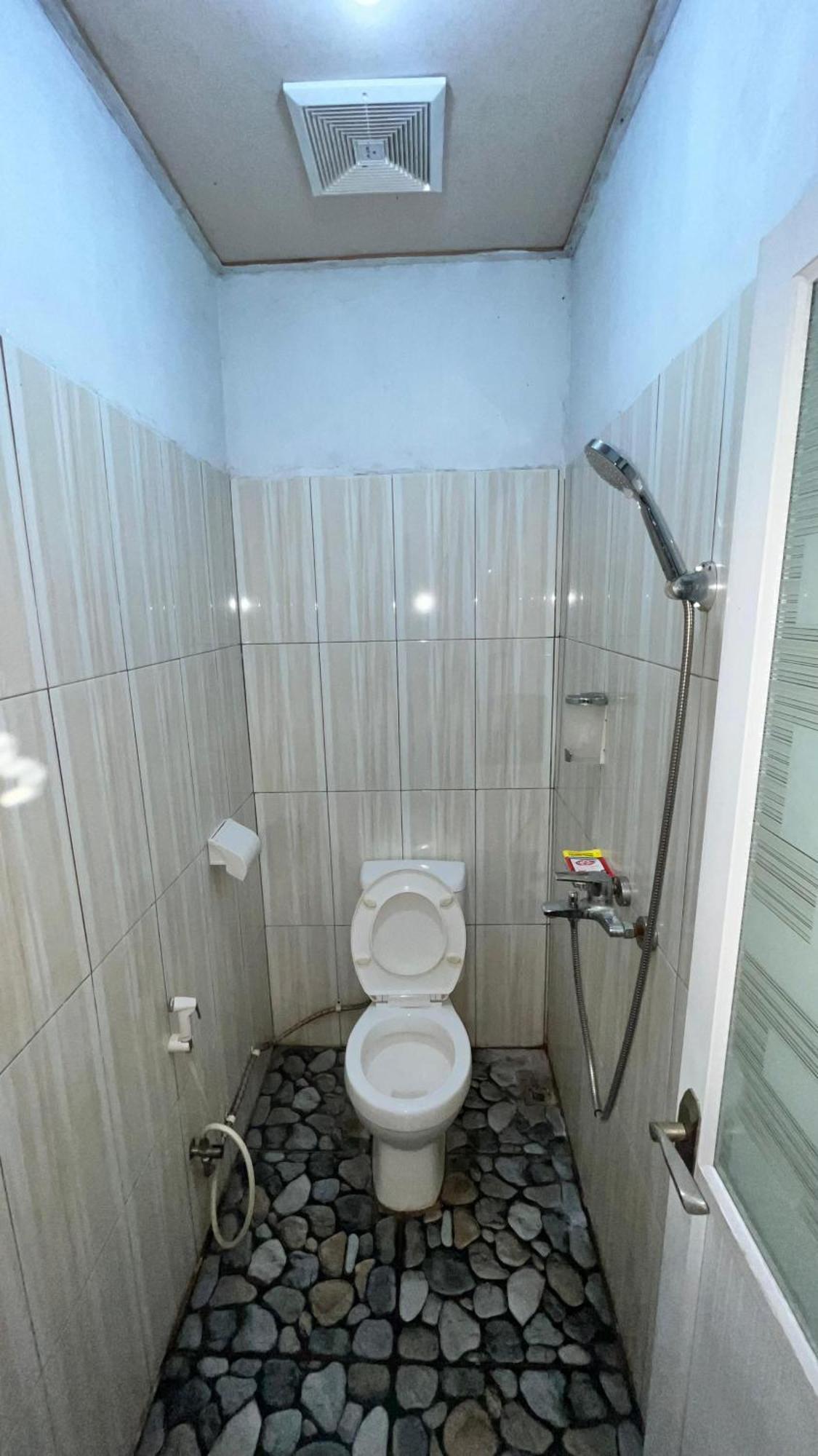 Belitung Backpacker Apartment Tanjung Pandan Exterior foto