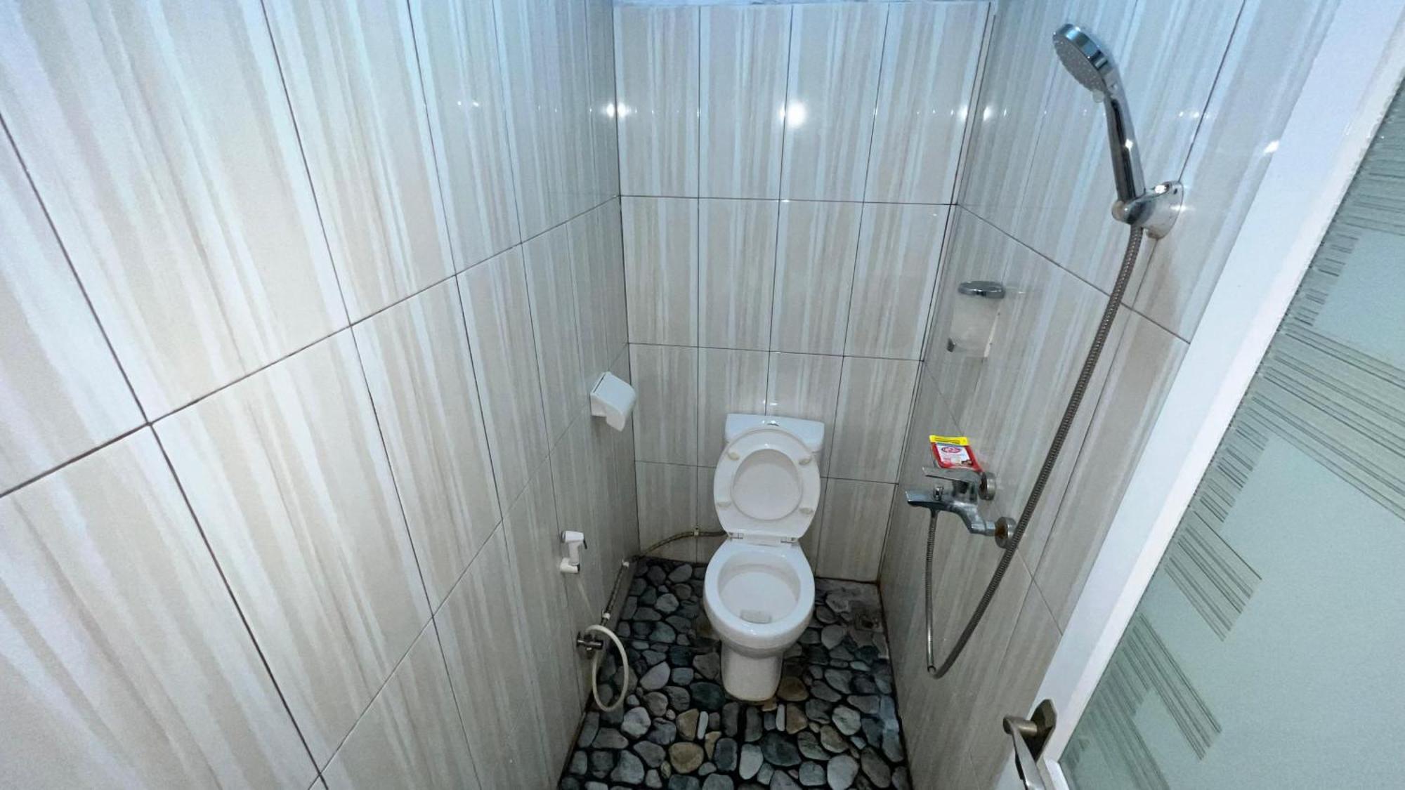 Belitung Backpacker Apartment Tanjung Pandan Exterior foto