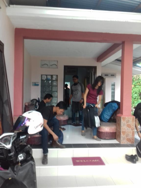 Belitung Backpacker Apartment Tanjung Pandan Exterior foto