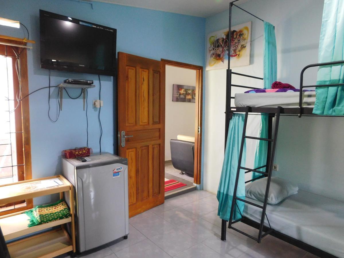 Belitung Backpacker Apartment Tanjung Pandan Exterior foto