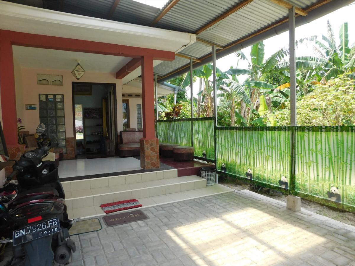 Belitung Backpacker Apartment Tanjung Pandan Exterior foto
