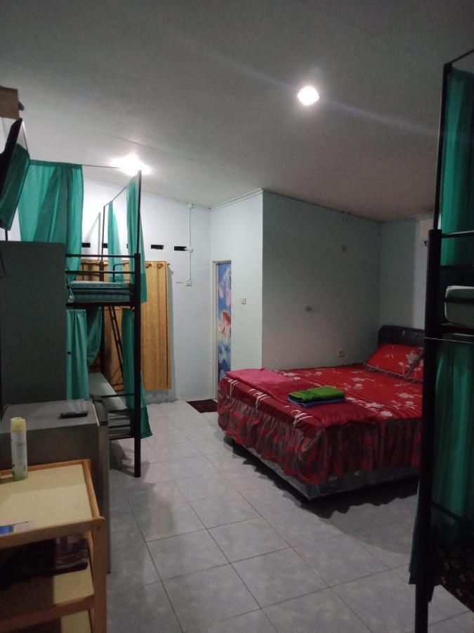 Belitung Backpacker Apartment Tanjung Pandan Exterior foto